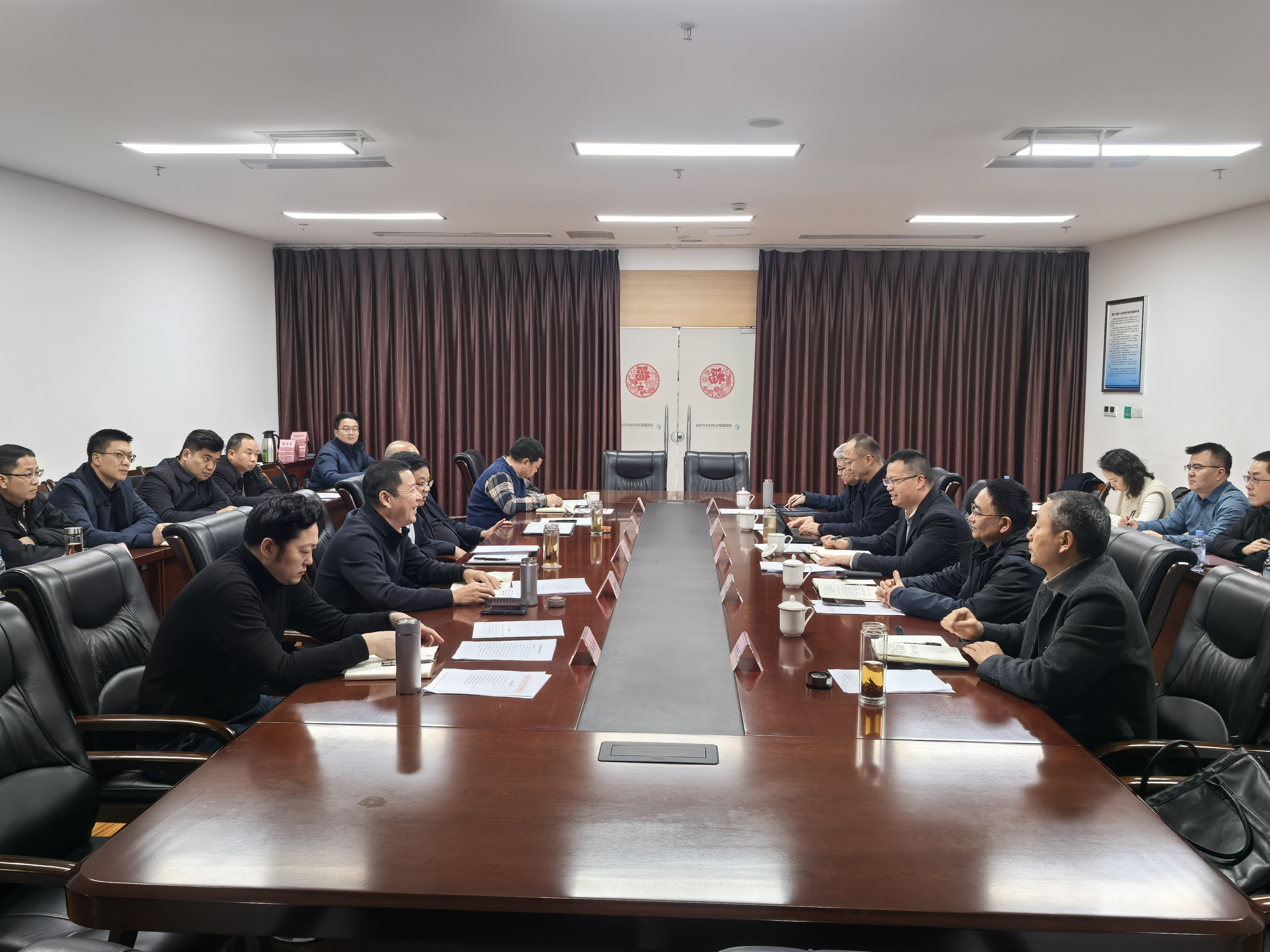 【攜手并進(jìn)，共創(chuàng)未來(lái)】德陽(yáng)發(fā)展集團(tuán)拜訪德陽(yáng)經(jīng)開(kāi)區(qū)共商深度合作與發(fā)展